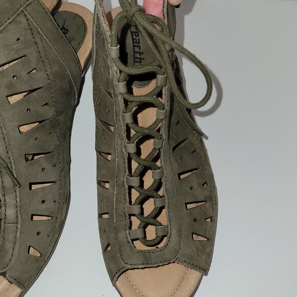 NWOT Earth Kristen Dark Olive Leather Peep Toe Block Heel Cage Sandals 9D - Picture 8 of 10